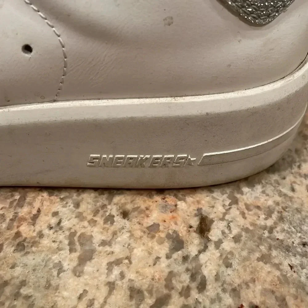 Golden Goose woman’s size 10 sneakers - Picture 4 of 14